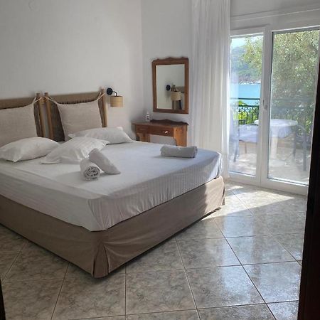 Petra Mare Apartments Alikí 外观 照片